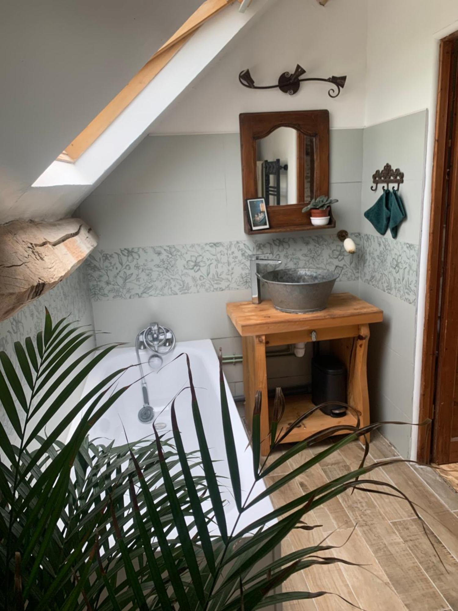 Au Joyeux Lureau Bed & Breakfast Touquin Exterior photo